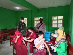 Letkol Indra Harapkan KBT Kodim  0429/Lamtim Jadi Pelopor Vaksinasi Anak Usia 6-11 Tahun