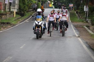 Kapolres Pringsewu Goes Sepeda Pantau Vaksinasi Anak Usia 6-11 Tahun