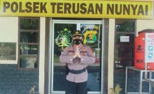 Satroni Rumah Pedagang, Dua Buruh Diringkus Tekab 308 Polsek Terusan Nunyai