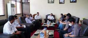 Tim PT PLN dan Bupati Lamsel Bahas Pasokan Listrik Desa Wisata