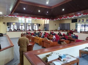 Paripurna Internal, Susunan Personalia DPRD Lambar Alami Perubahan