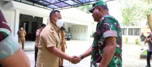 Bupati Lamsel Sambut Kedatangan Danrem 043/Gatam