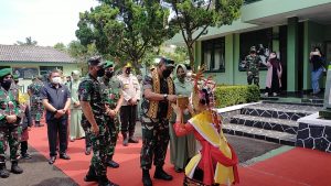 Danrem 043/Gatam Minta Prajurit TNI-AD Hati-hati Gunakan Medsos