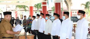 Bupati Lamsel Lantik Pengurus Baznas Periode 2022-2027