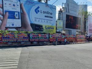 Ucapan Turut Berduka Atas Wafatnya Kebebasan Berorganisasi di Unila Berjejer di Adipura