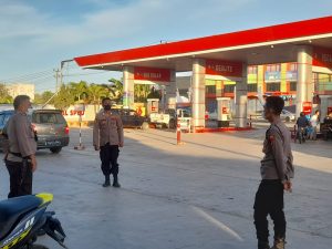 Puluhan Personel Polres Pringsewu Patroli SPBU