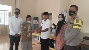 Kades Brabasan Salurkan BLT-DD Triwulan Pertama