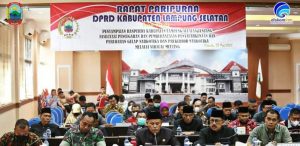 DPRD Lamsel Gelar Paripurna Penyampaian Raperda FP3GN-PN