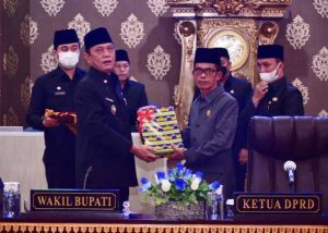 DPRD Way Kanan Gelar Paripurna Raperda Pertanggungjawab APBD 2021