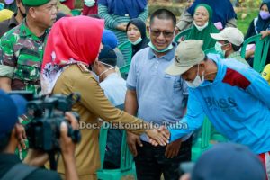 Winarti Kunjungi Korban Angin Puting Beliung