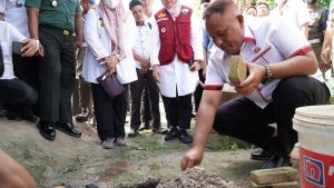 Bupati Lamsel Kembali Gulirkan Bantuan Bedah Rumah