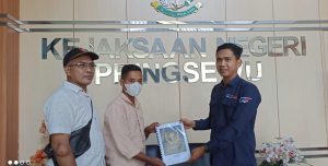Dana BOS 2020, Dua Kepsek  di Pringsewu Dilaporkan ke Kejaksaan