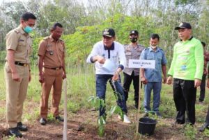 Wabup Ali Rahman Pimpin Peringatan HLHS di Way Kanan