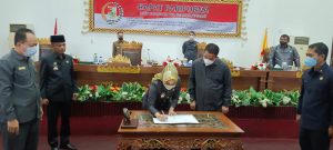 Polemik DPRD Tubaba, Lima Fraksi Kembali Sampaikan Mosi Tidak Percaya