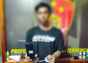 Polisi Bersama Warga Tangkap Pencuri di PT ILP Gedung Meneng
