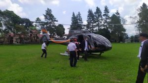 Gunakan Helikopter, Gubernur Arinal dan Bupati Parosil Tinjau KJA Danau Ranau