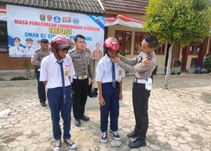 Polres Mesuji Berikan Pendidikan Lalu Lintas di SMAN 1 Simpang Pematang