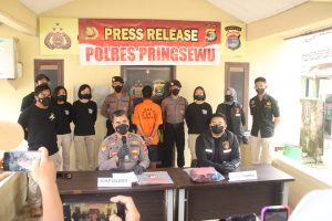 Bejat, Ayah di Pringsewu  Perkosa Putrinya Berusia 12 Tahun