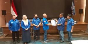 Busroni Terima SK Kepengurusan DPC Partai Demokrat Tubaba