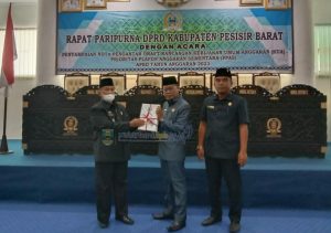 DPRD Pesibar Gelar Paripurna Penyampaian Nota Pengantar Rancangan KUA-PPAS APBD 2023