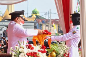 Gubernur Arinal Irup Upacara Bendera HUT RI ke-77