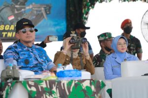 Bupati Winarti Terkesima Dengan Kecanggihan Alutsista TNI AU Lanud Pangeran M Bun Yamin