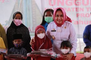 Bupati Tuba Hadiri Seminar KPP di Kampung Moris Jaya