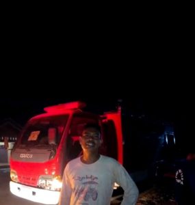 Petugas Damkar Tubaba Kehabisan Solar, Usai Evakuasi Sarang Tawon