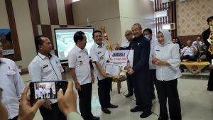 Pemkab Mesuji Beri Penghargaan kepada Pemenang Lomba Inovasi daerah