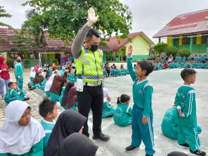Satlantas Polres Mesuji Hadir Ditengah Anak-anak PAUD
