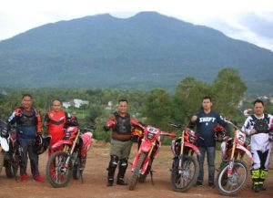 Bupati Lamsel Akan Ikut Kejuaraan Motocross