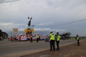 Puluhan Personel Polri-TNI Amankan Aksi Flashmob Kader PKS Pringsewu