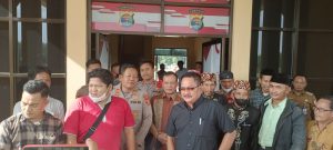 Masyarakat Marga Buai Bulan Laporkan Oknum Anggota DPRD Lampura, Ini Masalahnya!