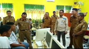 Disdukcapil Lakukan Perekaman e-KTP di SMKN 1 Tanjung Raya