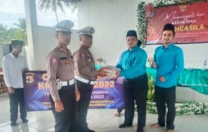 Satlantas Lamteng  Edukasi Santri dan Salurkan Bansos di Ponpes Darussa’adah