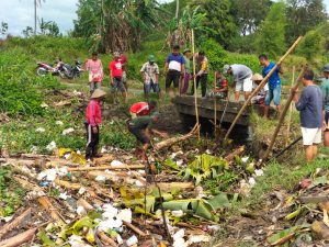Gotong Royong Normalisasi Sungai Way Nenep Pringsewu