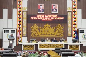 Pj Bupati Pringsewu Jawab Pemandangan Umum Fraksi-fraksi DPRD