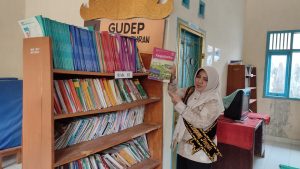 Bunda Literasi Lamteng Kunjungi Lembaga Pendidikan dan Perpustakaan di Kecamatan Trimurjo