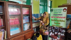 Pemecahan Rekor Muri, Bunda Mardiana Kunjungi Lembaga Pendidikan