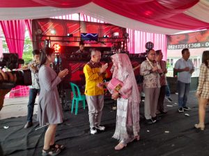Sulpakar Akui Berkesan Disambut Pengantin Dikalungi Melati