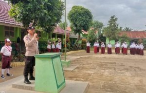 Bripka Bambang Suseno Bhabinkamtibmas Polsek Padang Ratu : Penggunaan Gadget Bagi Anak Bagaikan Dua Mata Pisau