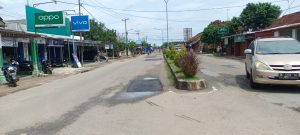 Masyarakat Pulung Kencana Ragukan Kualitas Pekerjaan Tambal Sulam DPUPR Tubaba