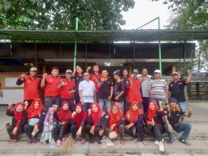 PKPK Kota Metro Gelar Jumat Bersih Serta Gotong Royong