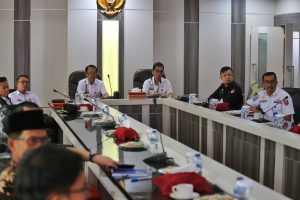 Pemkab Lambar Ikuti Webinar Kemendagri