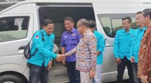 Pj. Bupati Sulpakar Lepas Peserta HPN PWI Mesuji ke Medan