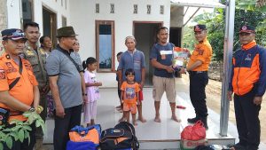 Pemkab Mesuji Salurkan Bantuan untuk Korban Banjir di Way Serdang