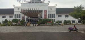 Tak Pasang Karangan Bunga, Sejumlah OPD Dinilai Tak Hargai HUT Tubaba