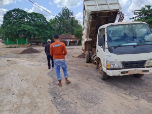 Gandeng Perusahaan, Pemkab Mesuji Perbaiki Ruas Jalan yang Rusak