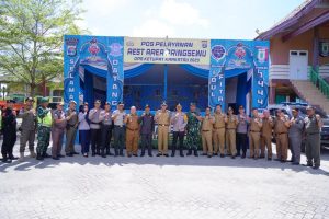 Pj. Bupati Pringsewu Tinjau Pos Pengamanan Mudik