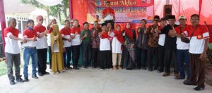 Ketua PKK Lamsel Hadiri Reuni Akbar SMP Gotong Royong